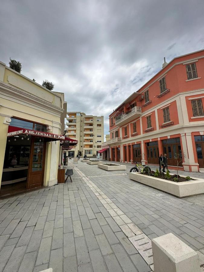 Vlorë Central Charm Apartments מראה חיצוני תמונה