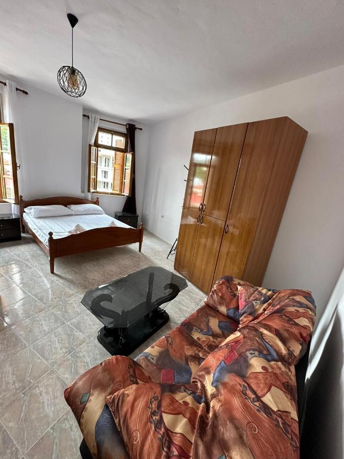 Vlorë Central Charm Apartments מראה חיצוני תמונה