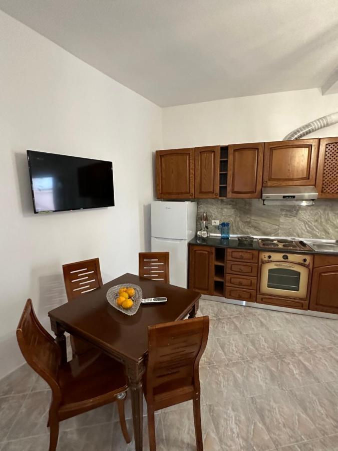 Vlorë Central Charm Apartments מראה חיצוני תמונה